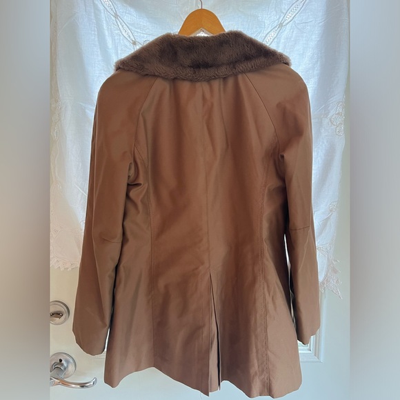 Vintage Canadian Winter Coat (small) - Picture 4 of 4